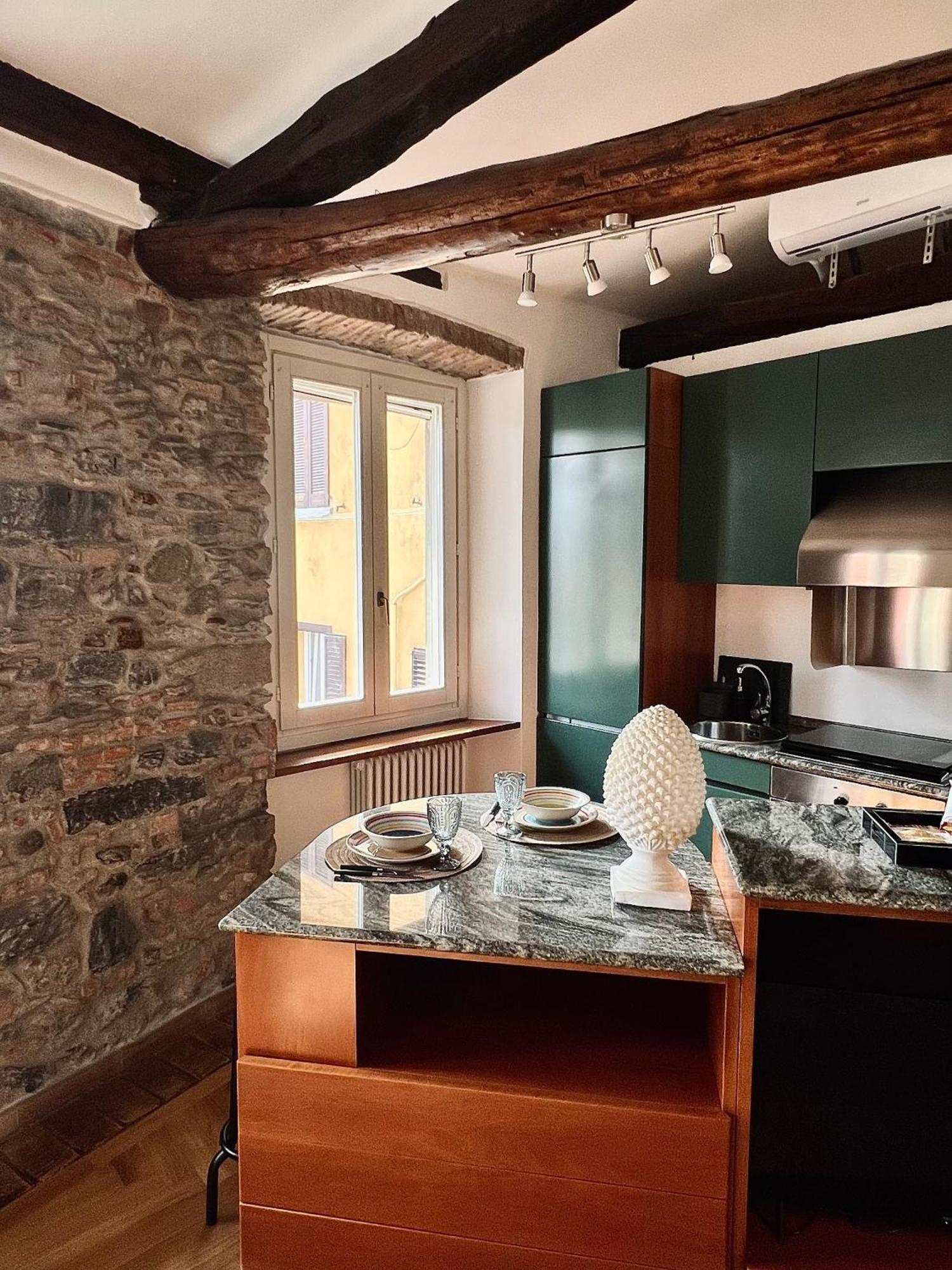 Kiko'S Lodge - Historical Apartment In Como Eksteriør bilde